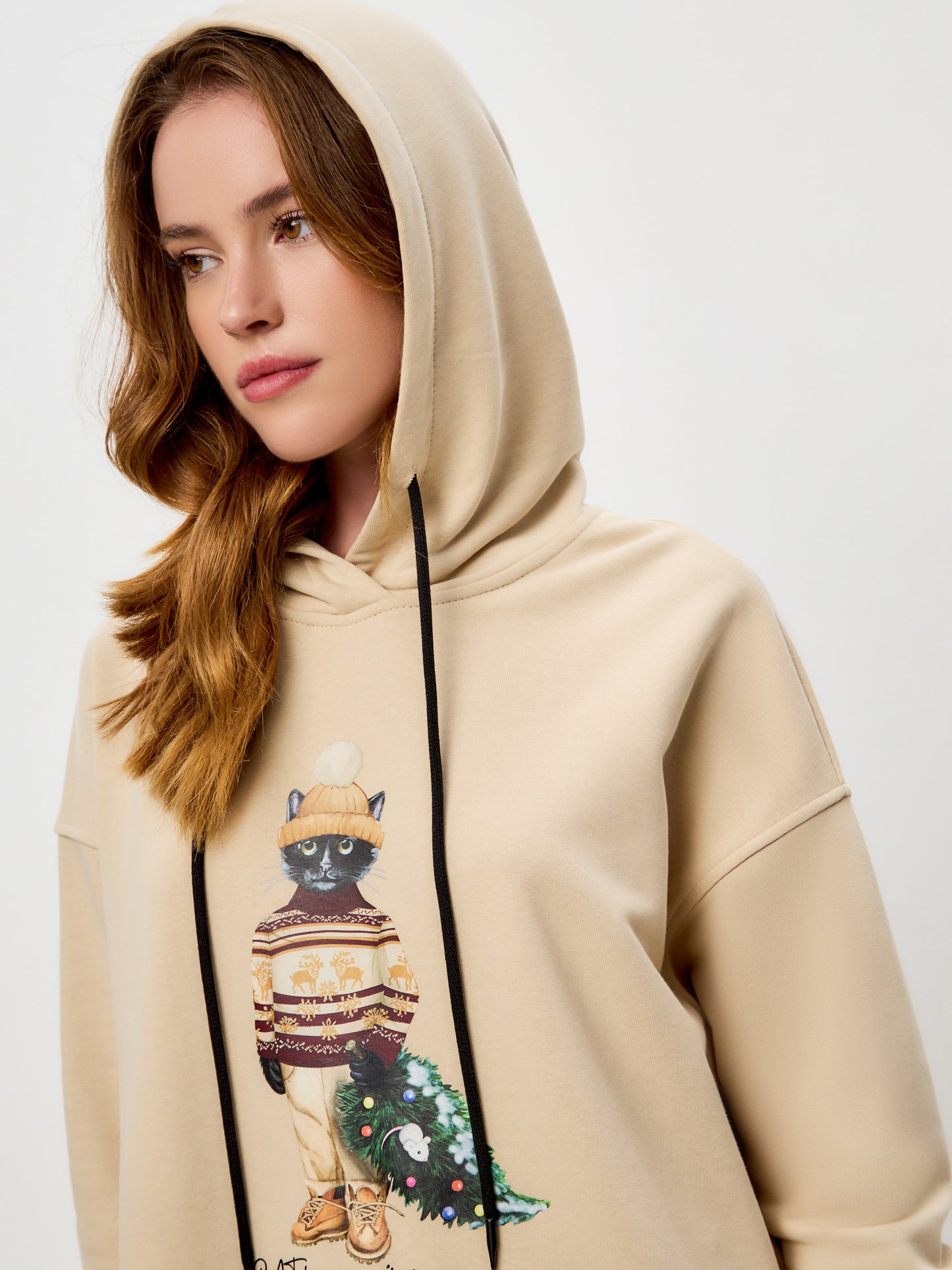 Sudadera con capucha oversize estampada beige CHRISTMAS CAT