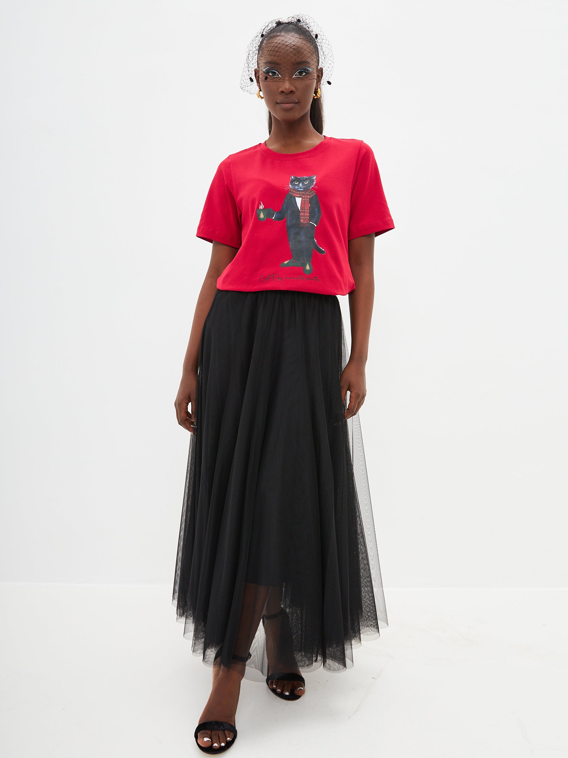 Christmas set: women's red T-shirt with a black Cat and a black tulle maxi skirt - Maniita Lacitta