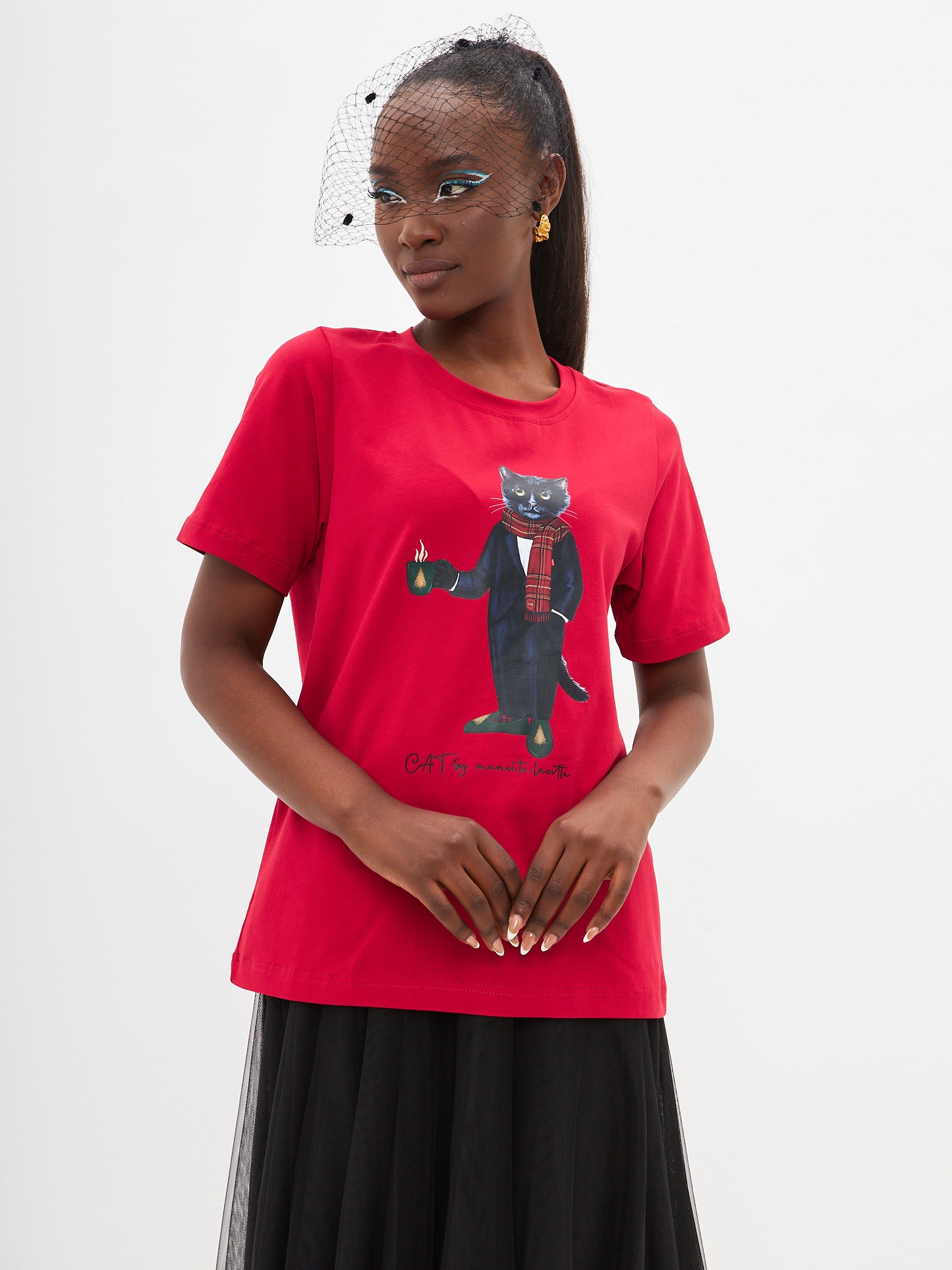 Christmas set: women's red T-shirt with a black Cat and a black tulle maxi skirt - Maniita Lacitta