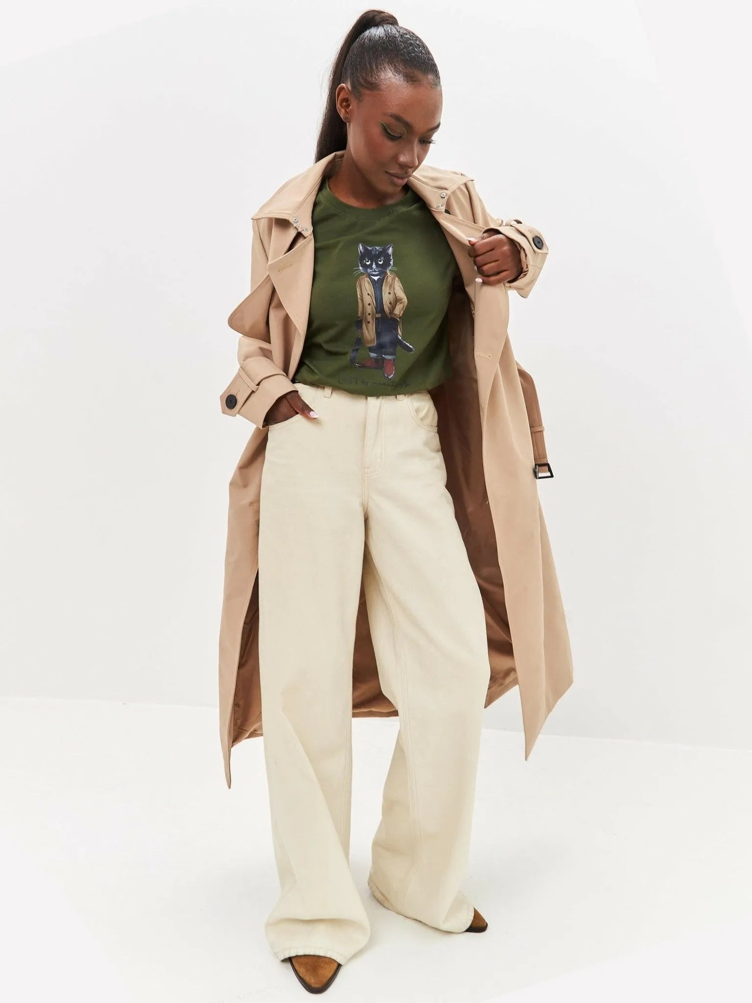 Printed T-shirt TRENCH COAT CAT - Maniita Lacitta