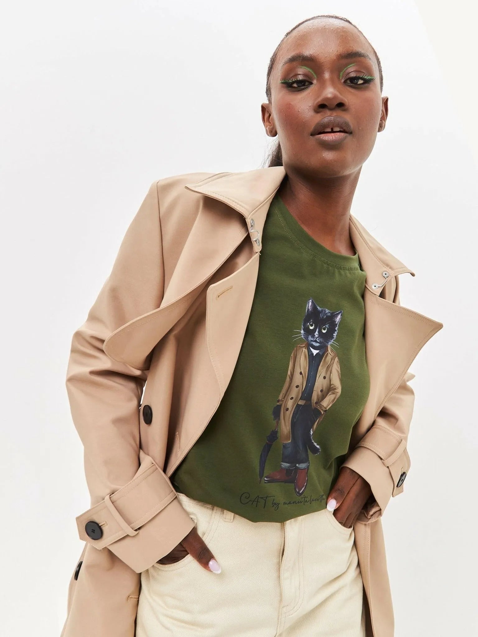 Printed T-shirt TRENCH COAT CAT - Maniita Lacitta