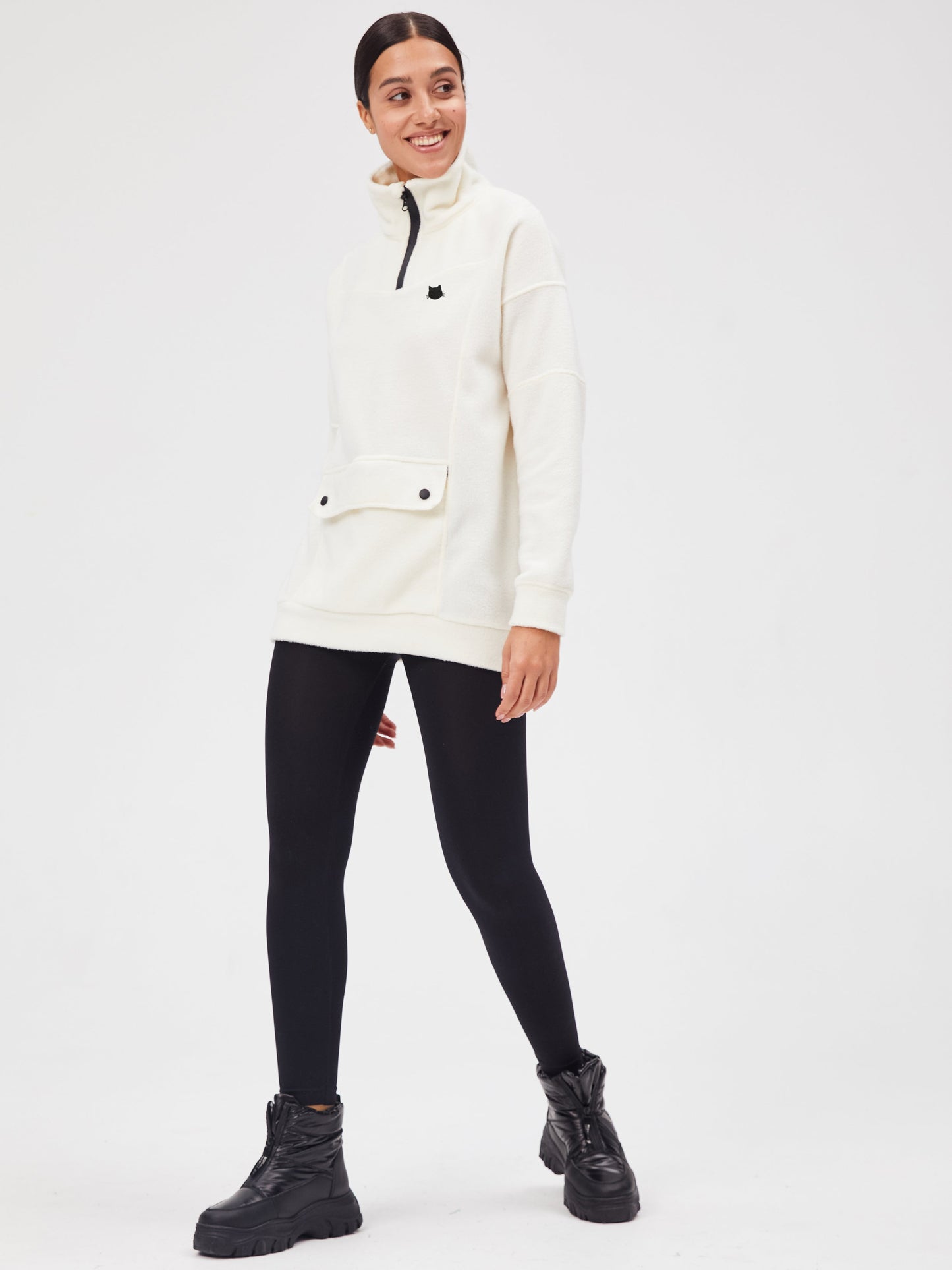 White Fleece sweatshirt - Maniita Lacitta